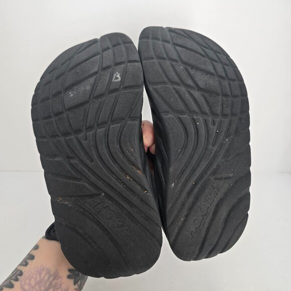Hoka | Ora Recovery Flip 2 black sporty athleisure slides sandals | WMS 8 - Picture 8 of 9